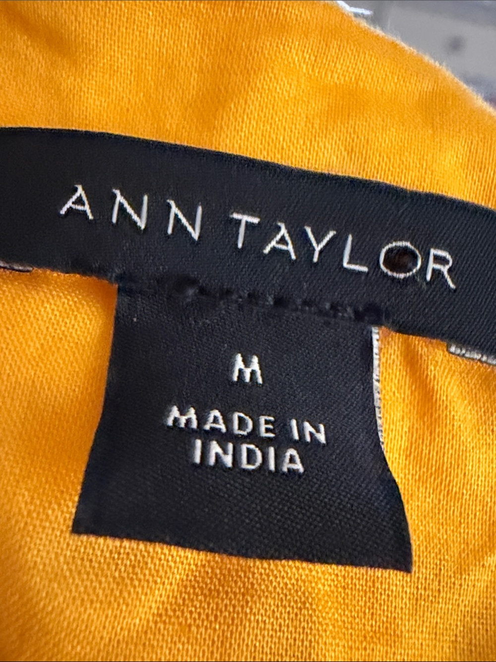 ANN TAYLOR Yellow Floral Embroidered V-Neck Mini A Line Dress Resort Travel M - Picture 9 of 11